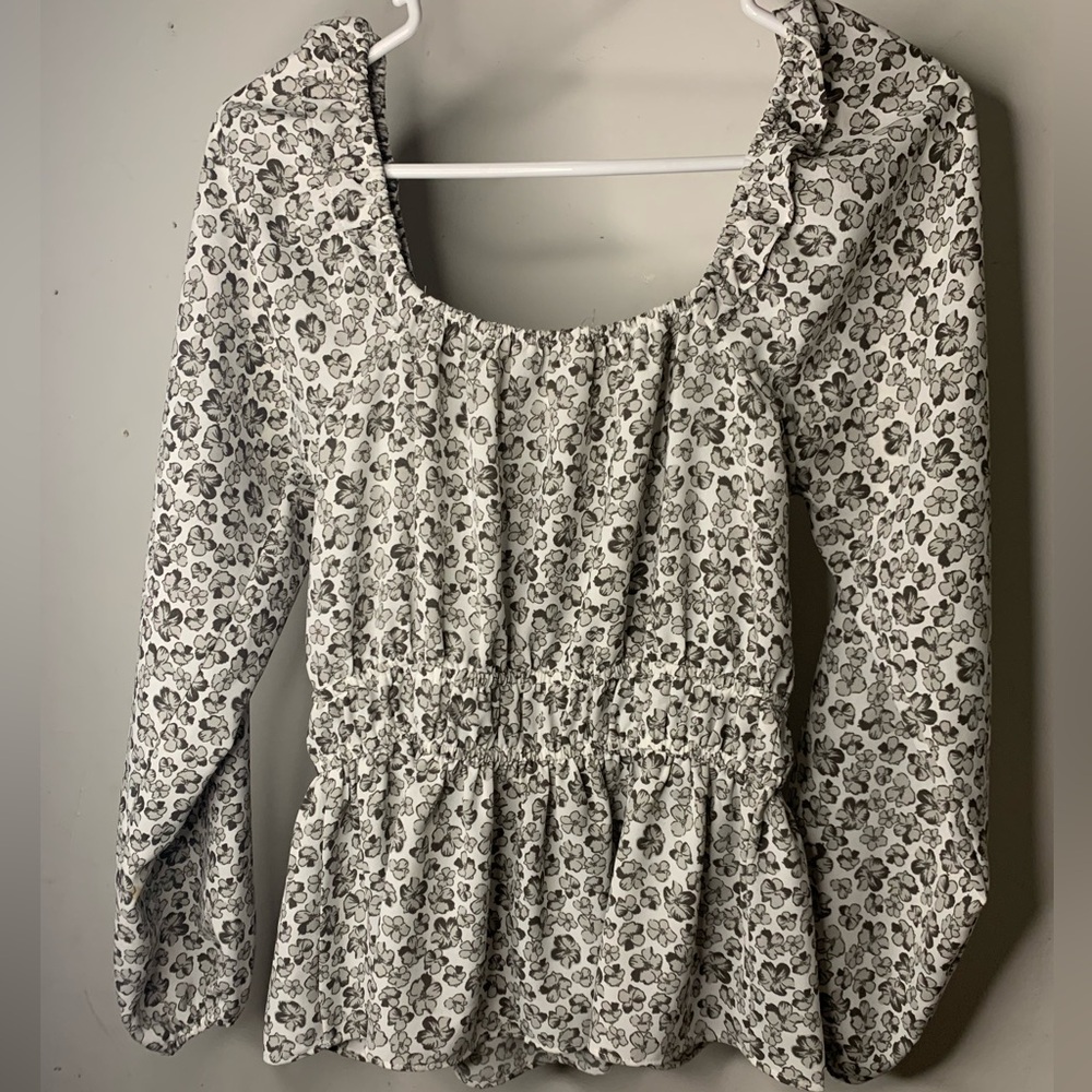 NWOT Nine West XS Boho Style Floral Print Long Sleeve Top